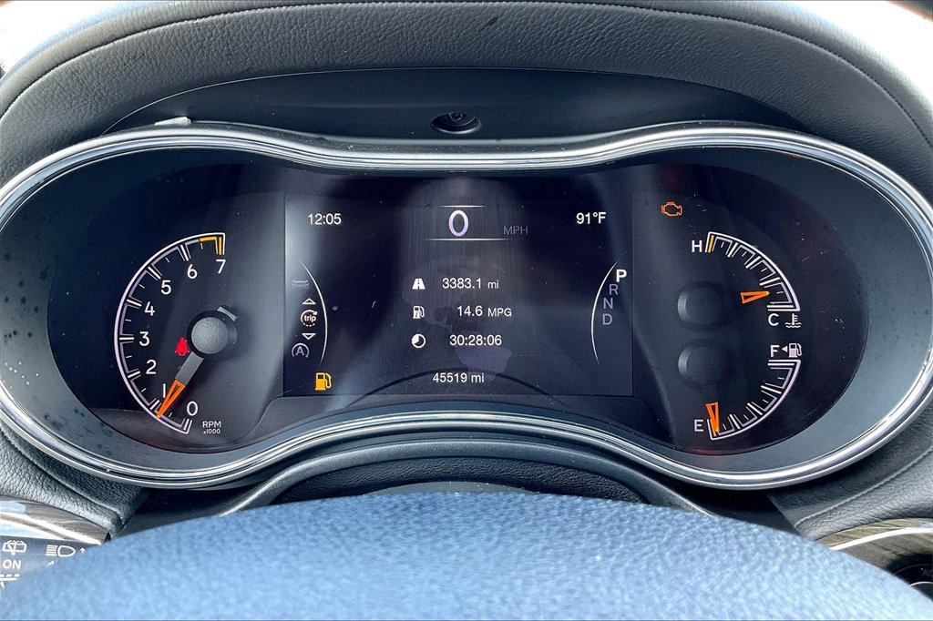 Used 2018 Jeep Grand Cherokee Overland image 12