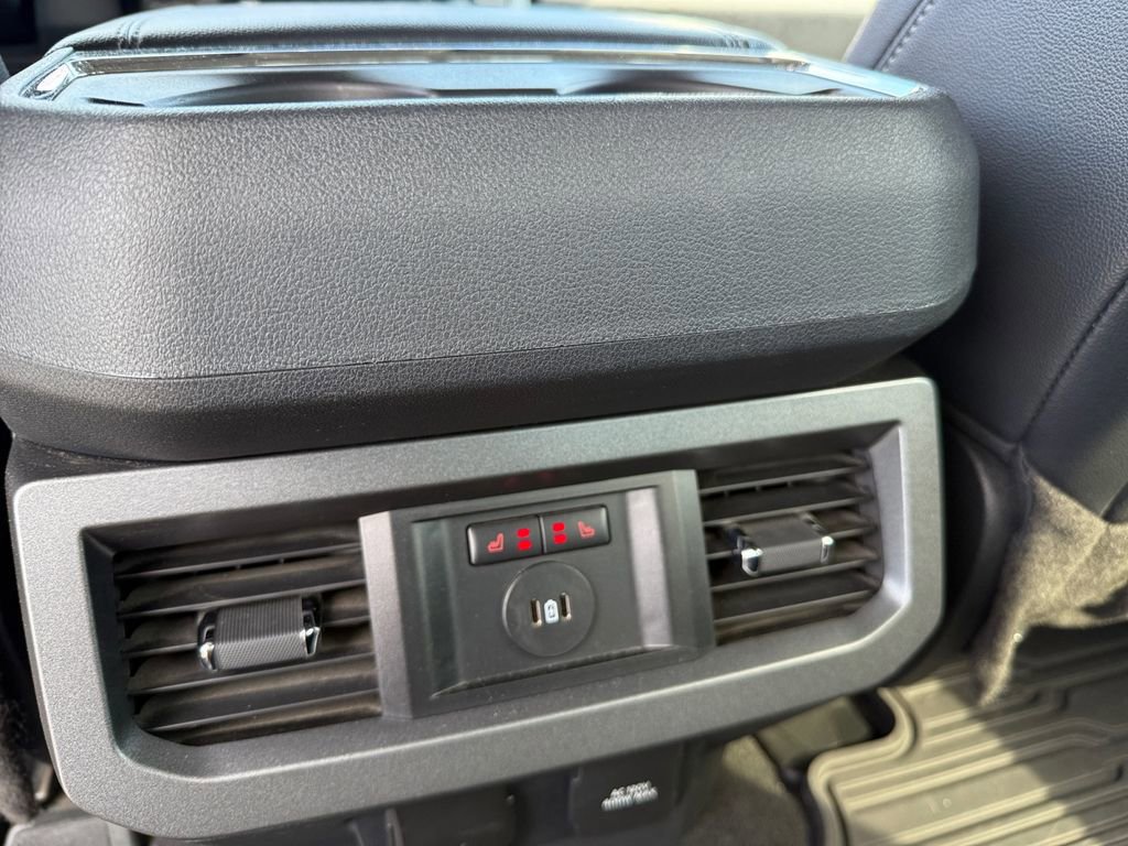 Certified 2023 Ford F350 Lariat w/ Chrome Package image 16