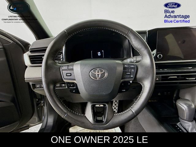 Used 2025 Toyota Camry LE image 11