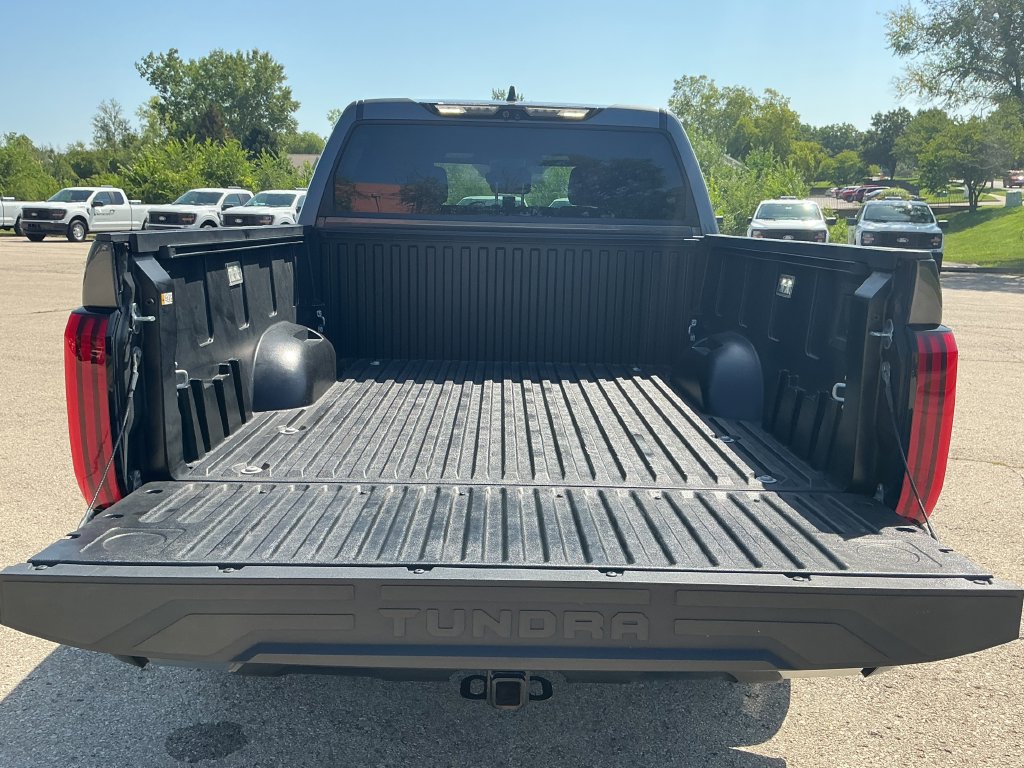 Used 2025 Toyota Tundra Limited AWD/4WD image 13