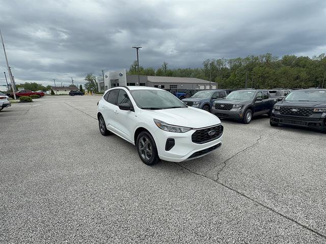 Certified 2023 Ford Escape ST-Line w/ Tech Pack #1 AWD/4WD image 9