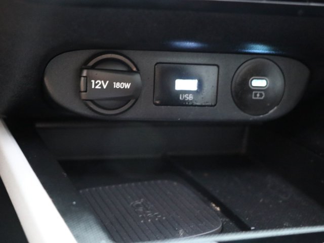Used 2024 Hyundai Elantra Limited FWD image 26