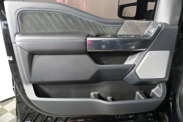 Certified 2025 Ford F350 Platinum image 29