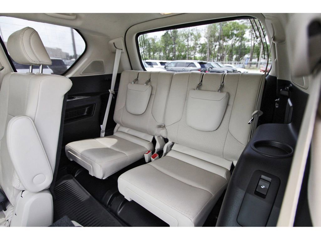 Used 2023 Lexus GX 460 Luxury w/ Sport Design Package image 11