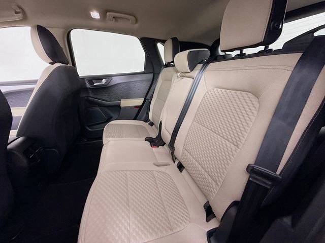 Certified 2020 Ford Escape SE image 23