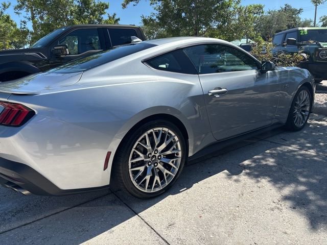 Certified 2024 Ford Mustang GT Premium RWD image 3