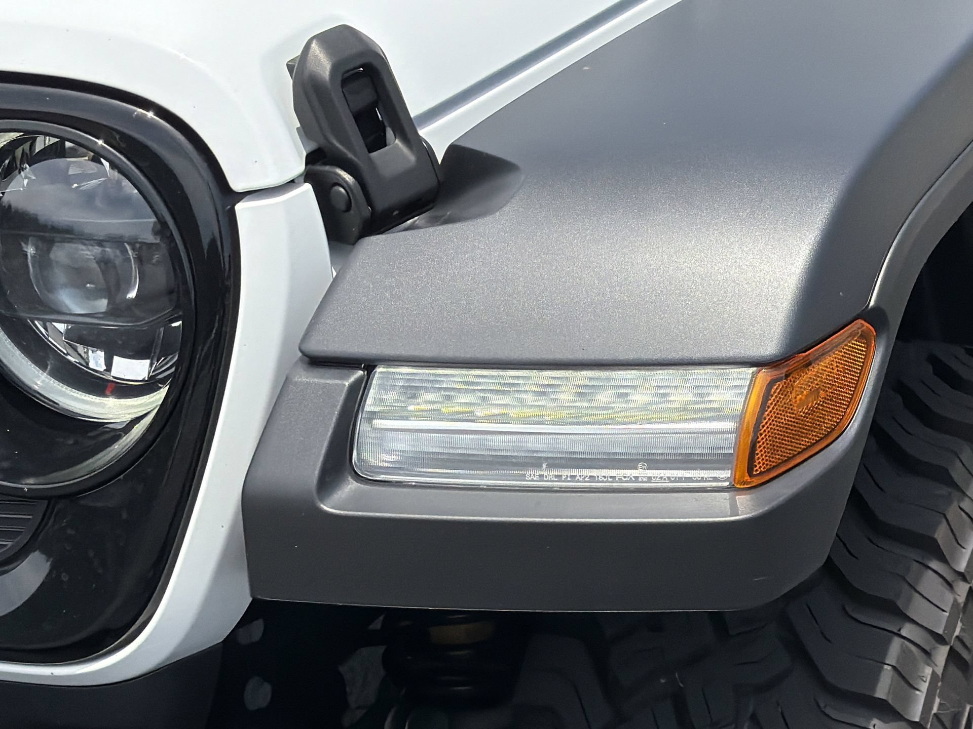 Used 2025 Jeep Wrangler Unlimited Sport AWD/4WD image 8