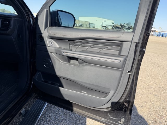 Certified 2023 Ford Expedition Max Platinum AWD/4WD image 10
