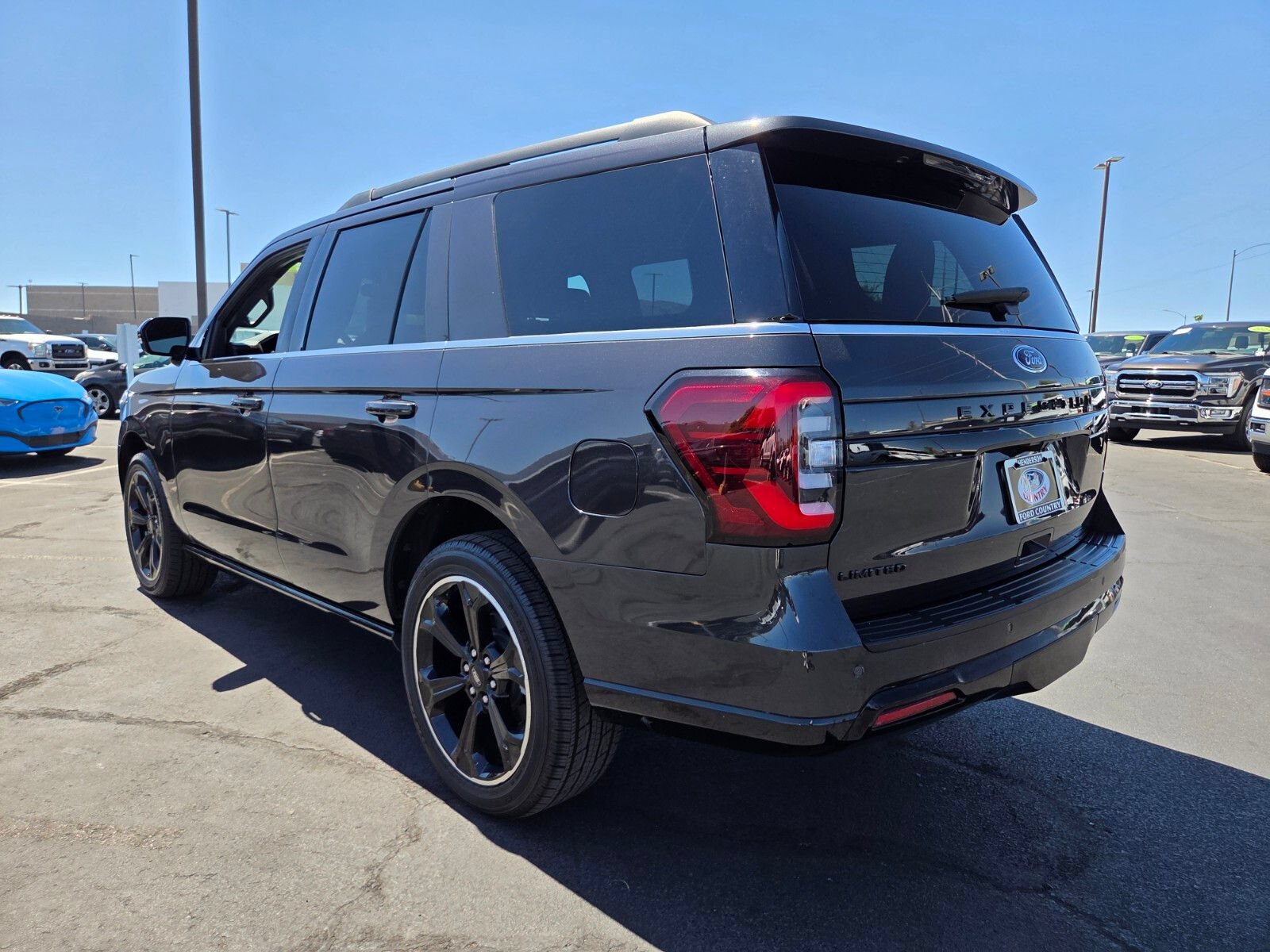 Certified 2023 Ford Expedition Limited AWD/4WD image 4