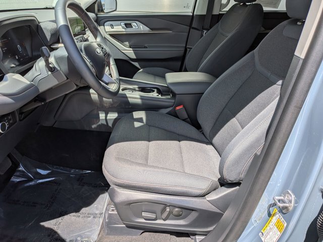 Certified 2025 Ford Explorer Active RWD image 15