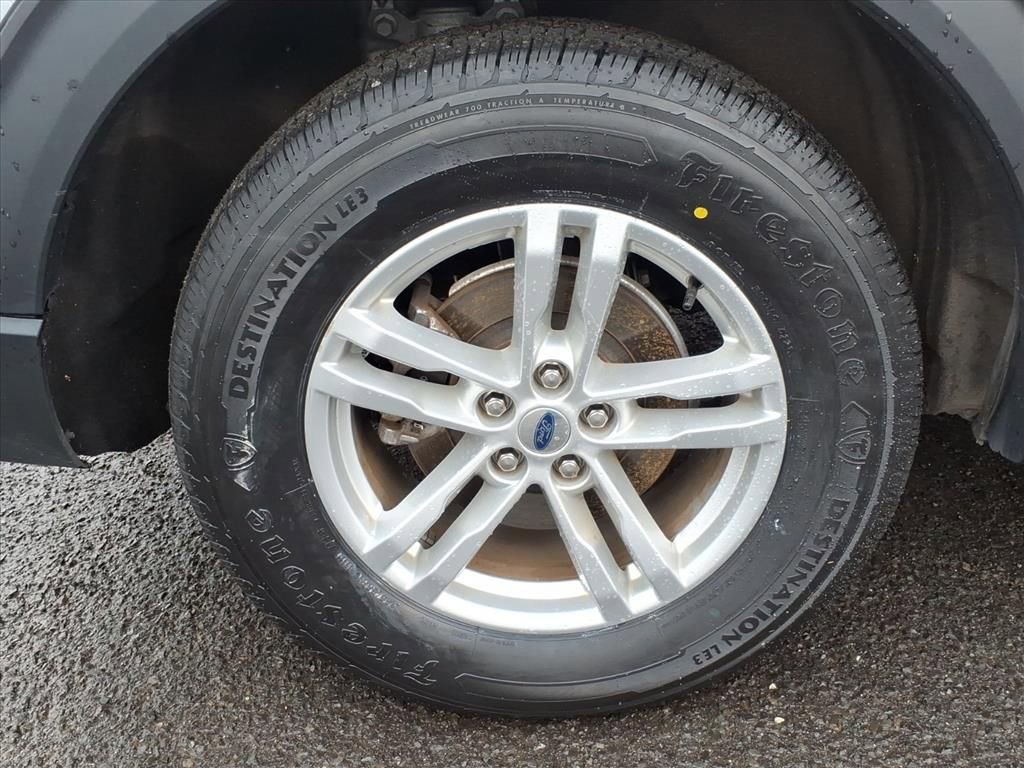 Certified 2023 Ford Explorer XLT image 7