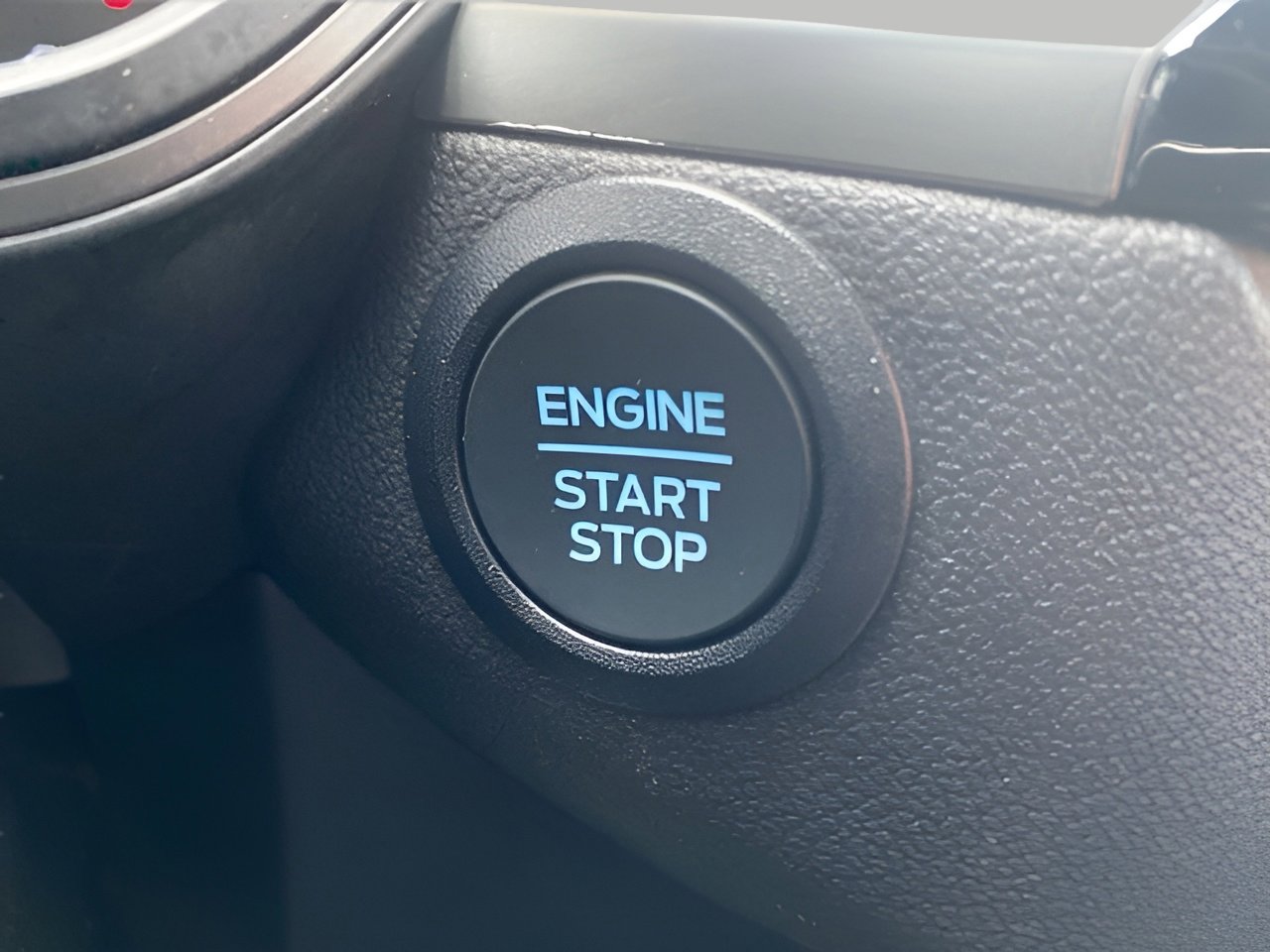 Certified 2025 Ford Escape Active image 21