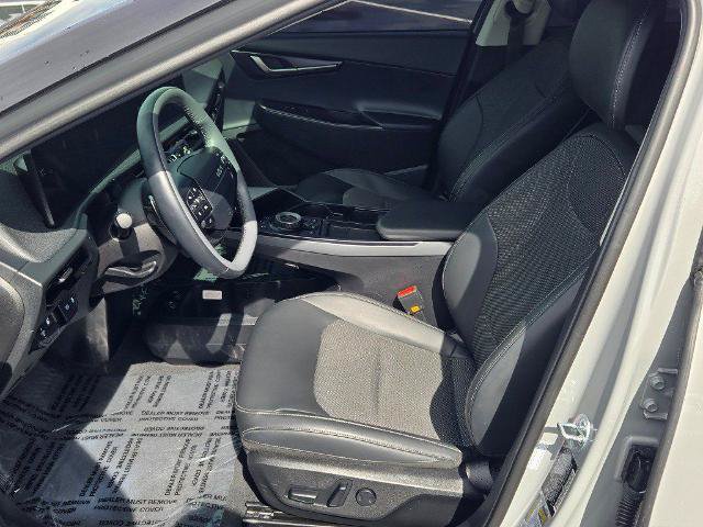 Used 2025 Kia EV6 Light AWD/4WD image 22