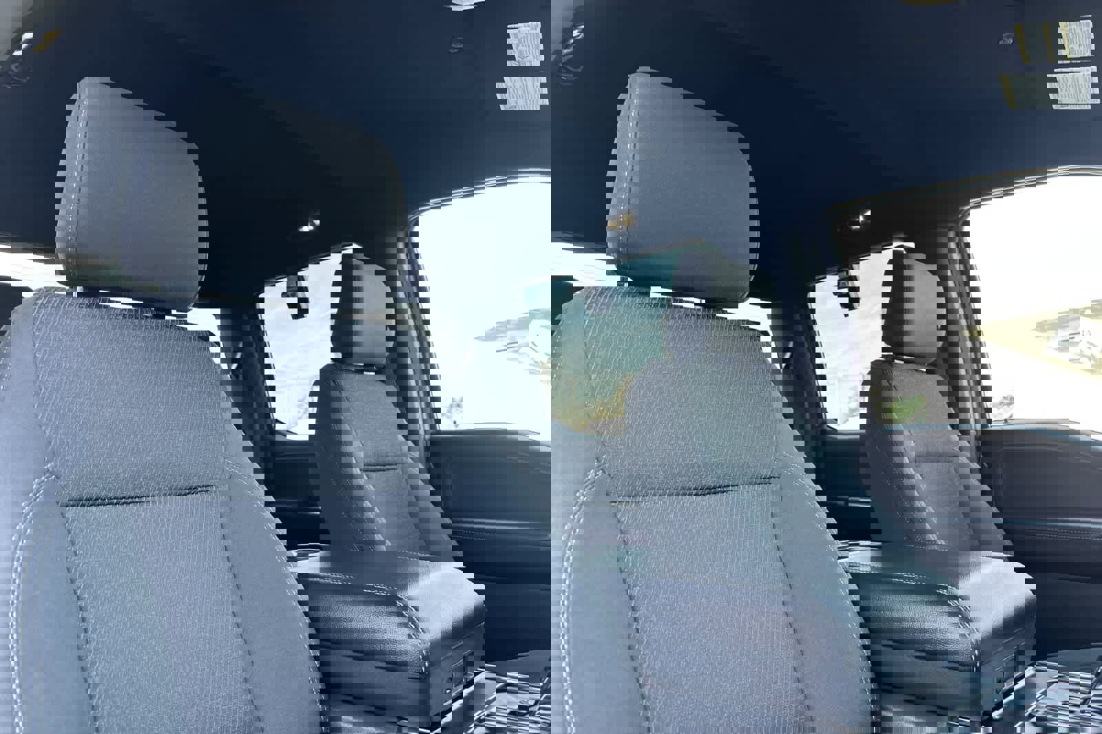 Certified 2022 Ford F150 XLT w/ Equipment Group 302A High image 16