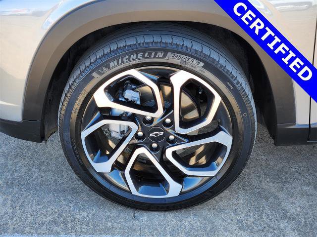 Used 2025 Chevrolet Trax RS w/ Sunroof Package image 9