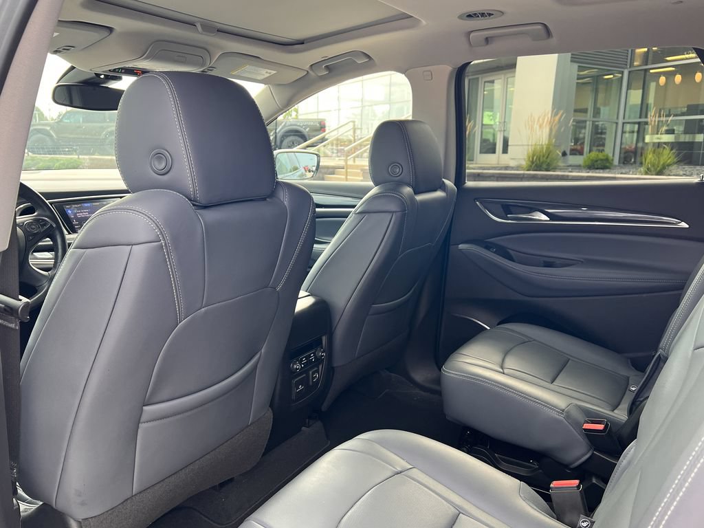 Used 2021 Buick Enclave Premium w/ Sun and Sites Package AWD/4WD image 12