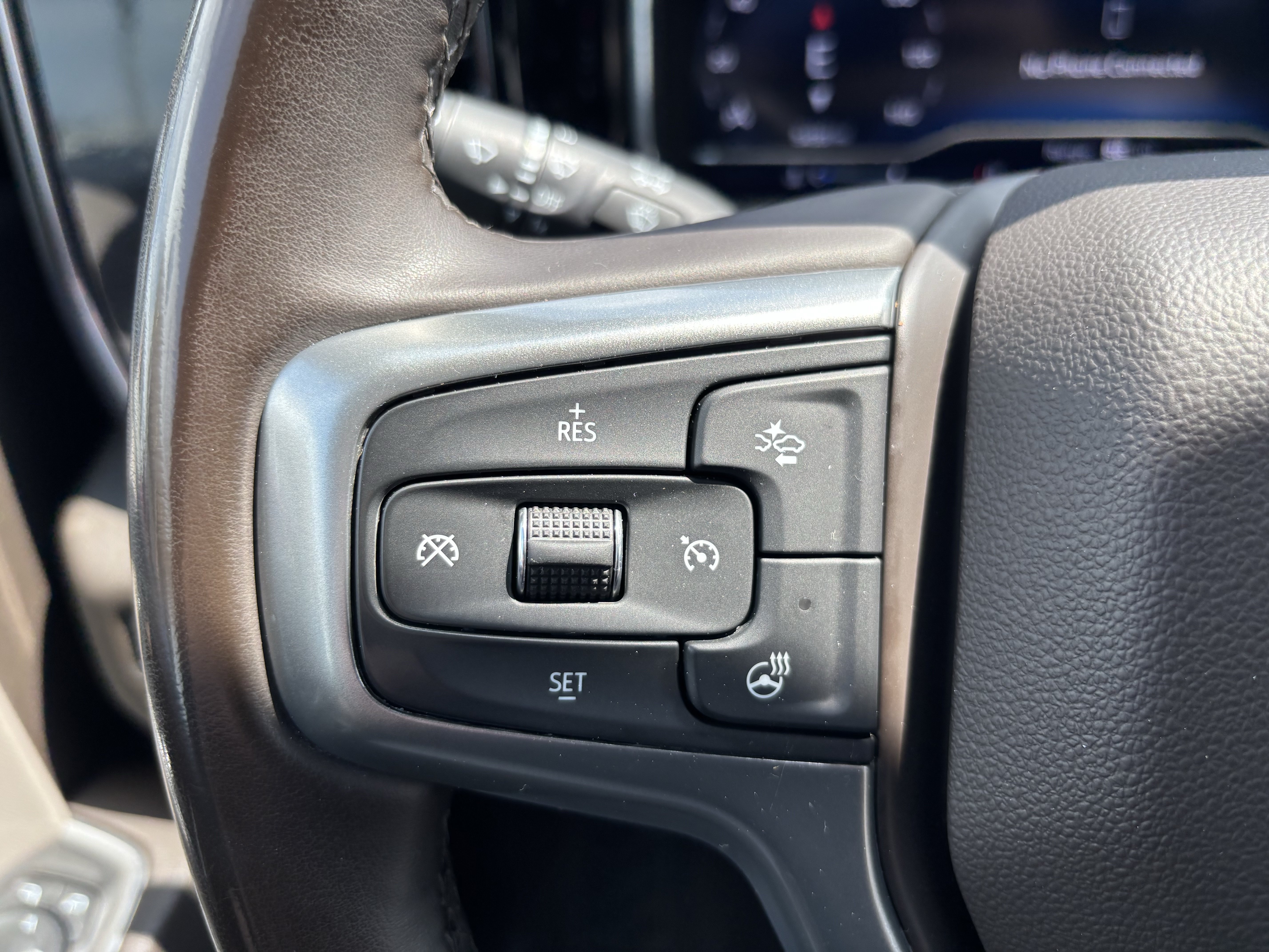 Used 2024 Chevrolet Silverado 2500 LT w/ All Star Edition AWD/4WD image 21