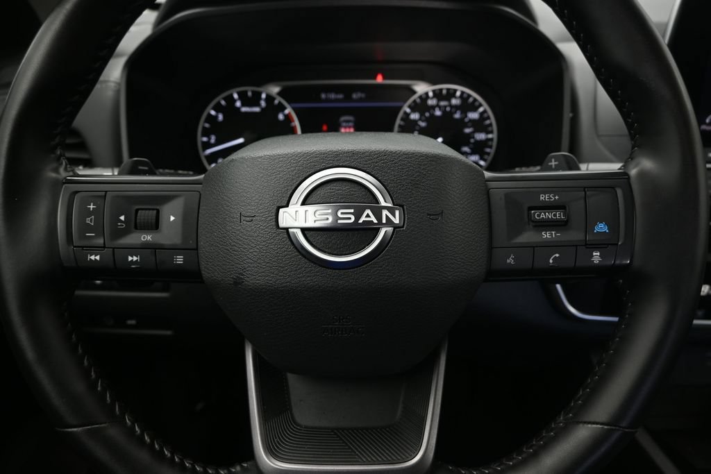 Used 2025 Nissan Rogue SV FWD image 29