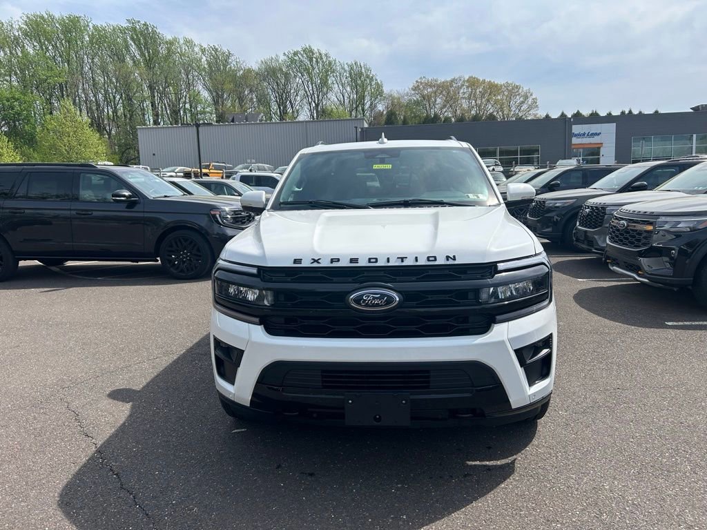 Certified 2022 Ford Expedition Max Limited AWD/4WD image 7
