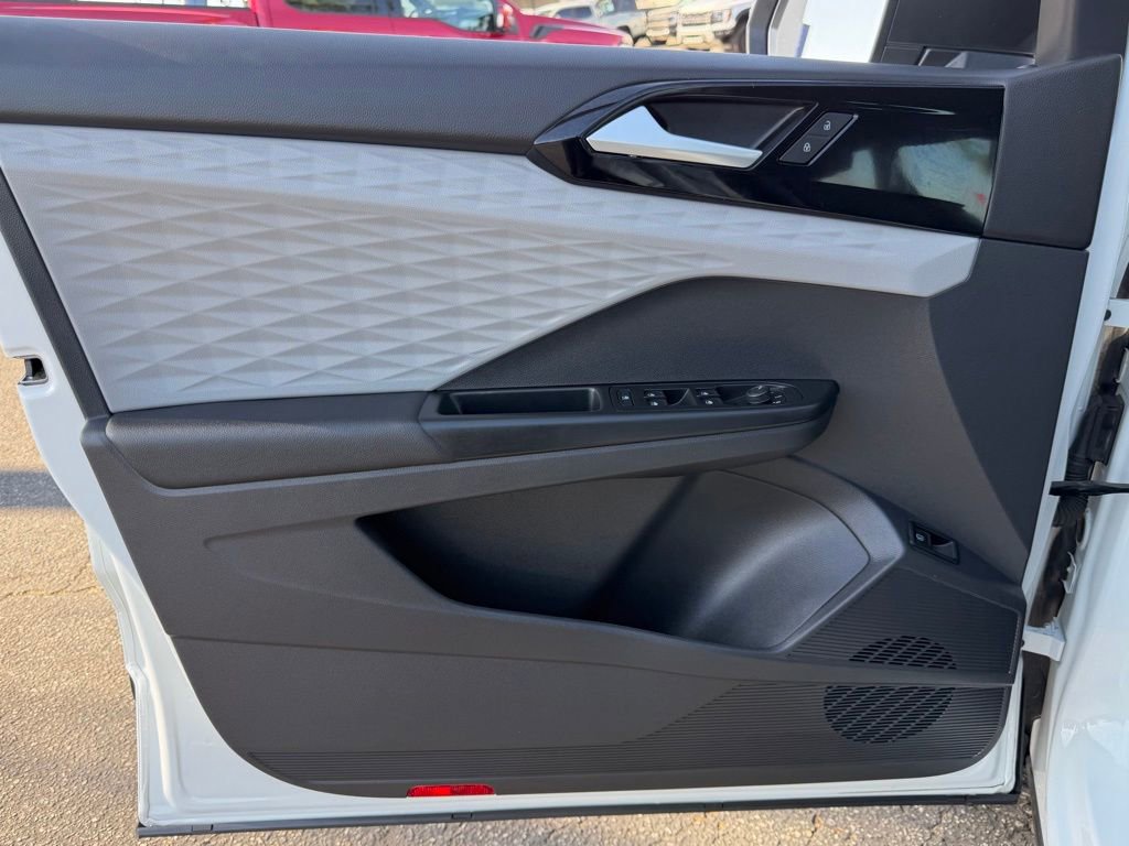 Used 2023 Volkswagen Taos S image 15