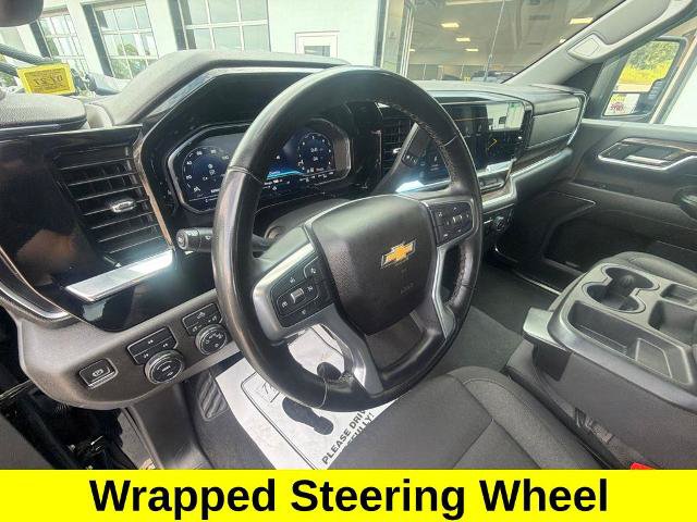 Used 2024 Chevrolet Silverado 2500 LT AWD/4WD image 17