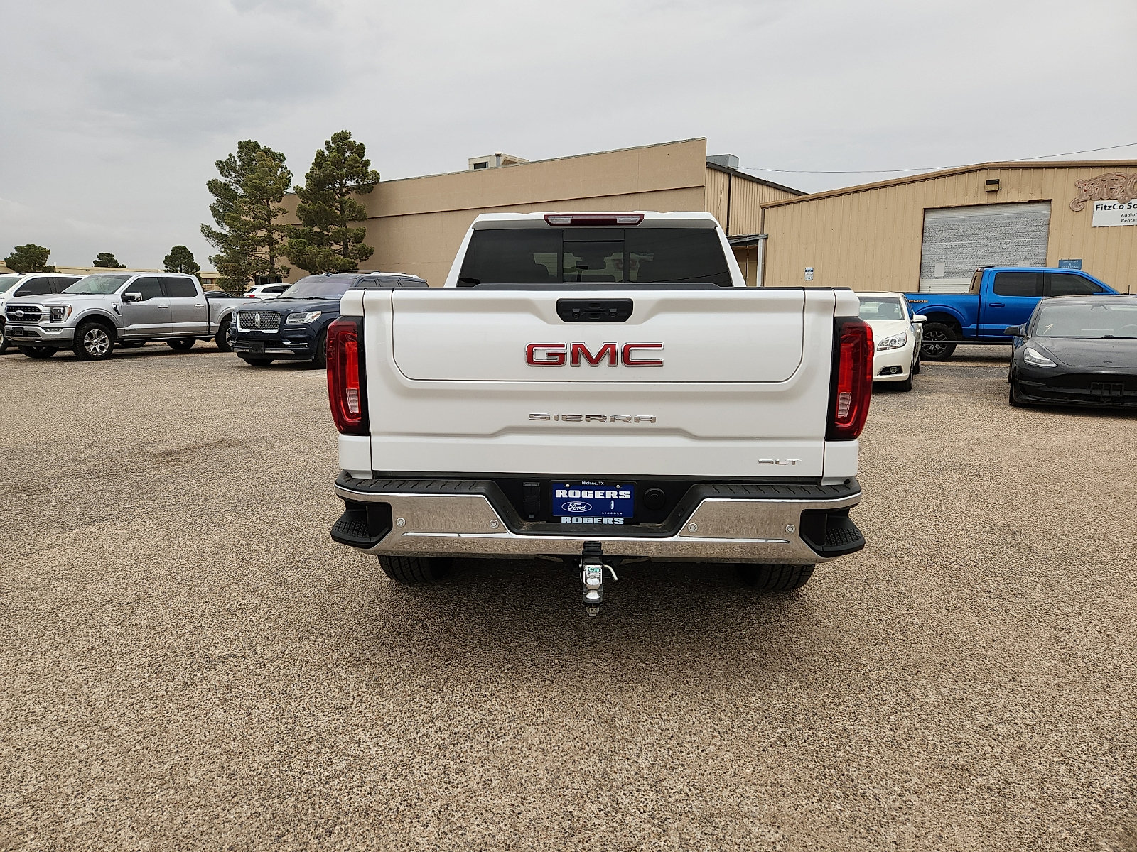 Used 2024 GMC Sierra 1500 SLT AWD/4WD image 6