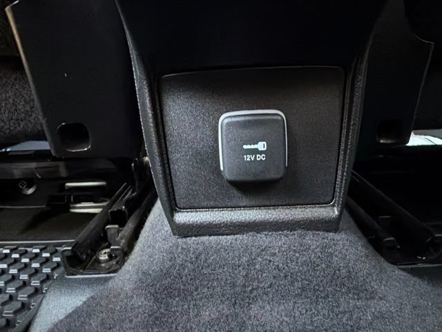 Used 2023 Jeep Compass Latitude w/ Convenience Group AWD/4WD image 23
