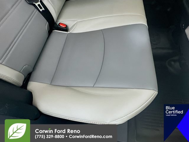 Used 2021 Toyota RAV4 XLE Premium AWD/4WD image 33