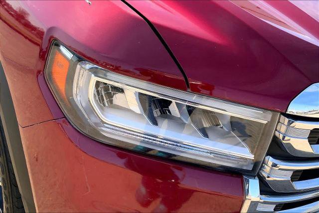 Used 2020 GMC Acadia SLT w/ LPO, Floor Liner Package FWD image 27