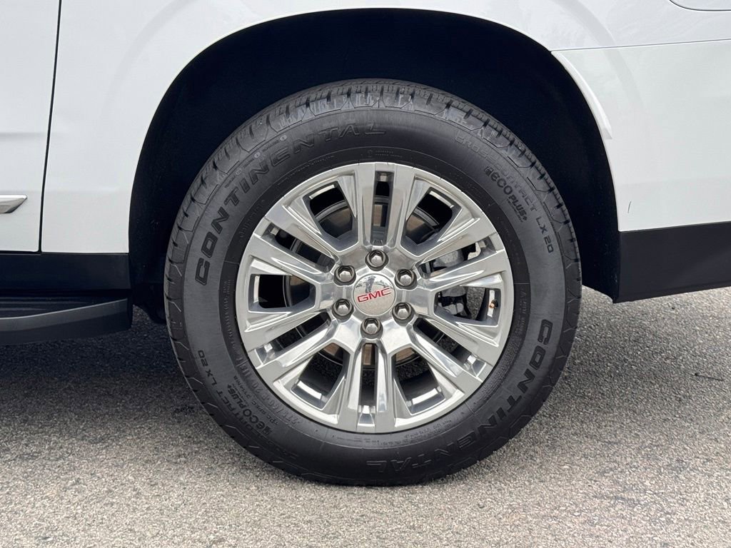 Used 2023 GMC Yukon XL Denali w/ Advanced Technology Package AWD/4WD image 15