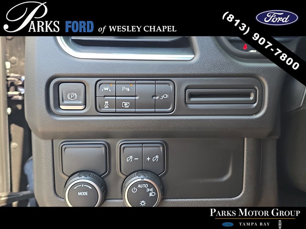 Used 2022 Chevrolet Tahoe RST w/ Luxury Package image 28