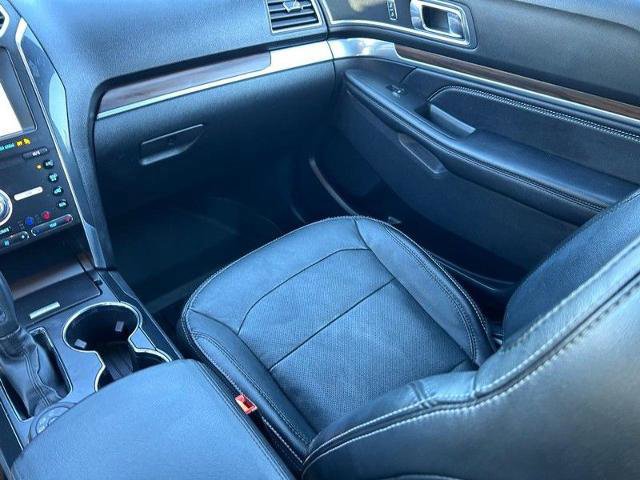 Certified 2019 Ford Explorer Limited w/ Class III Trailer Tow Package image 20