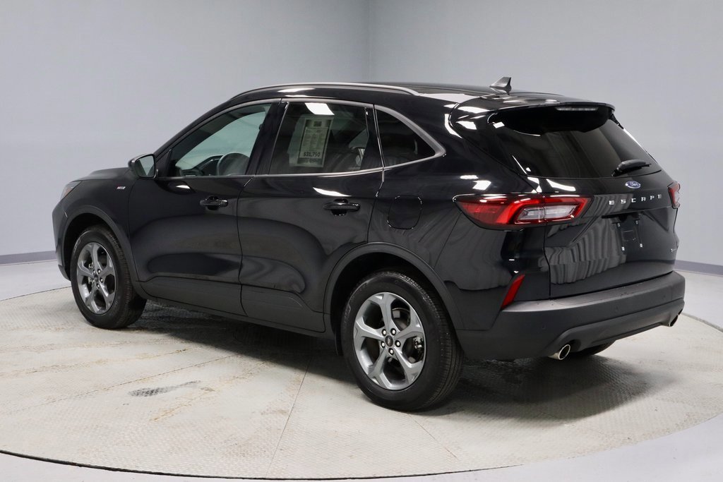 Certified 2025 Ford Escape ST-Line Elite w/ Tech Pack #1 image 3