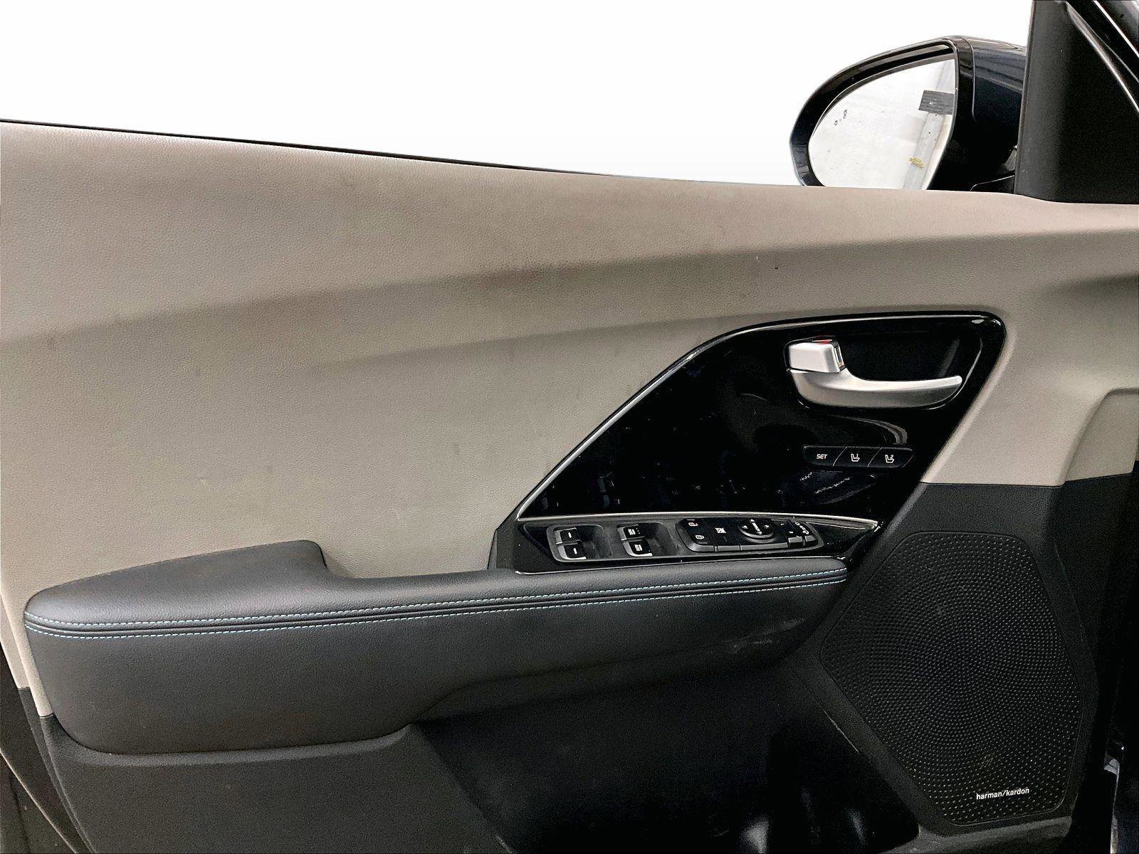 Used 2019 Kia Niro EX Premium w/ Sunroof Package FWD image 22