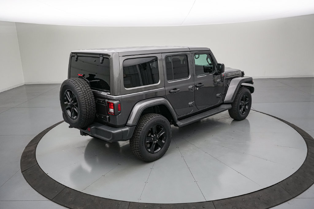 Used 2021 Jeep Wrangler Unlimited Sahara AWD/4WD image 4