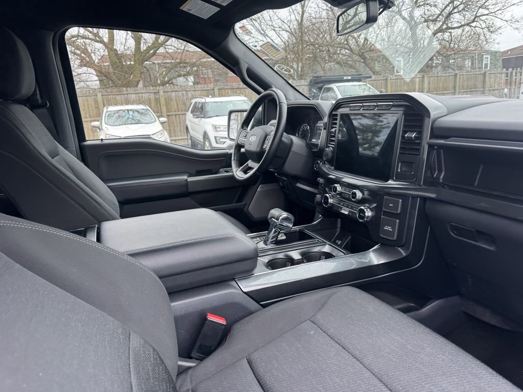 Certified 2022 Ford F150 XLT w/ Equipment Group 302A High image 3