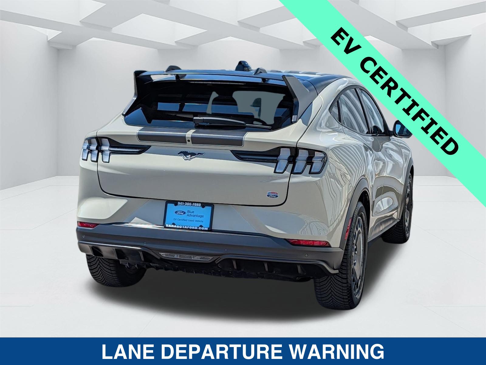 Certified 2025 Ford Mustang Mach-E GT AWD/4WD image 5