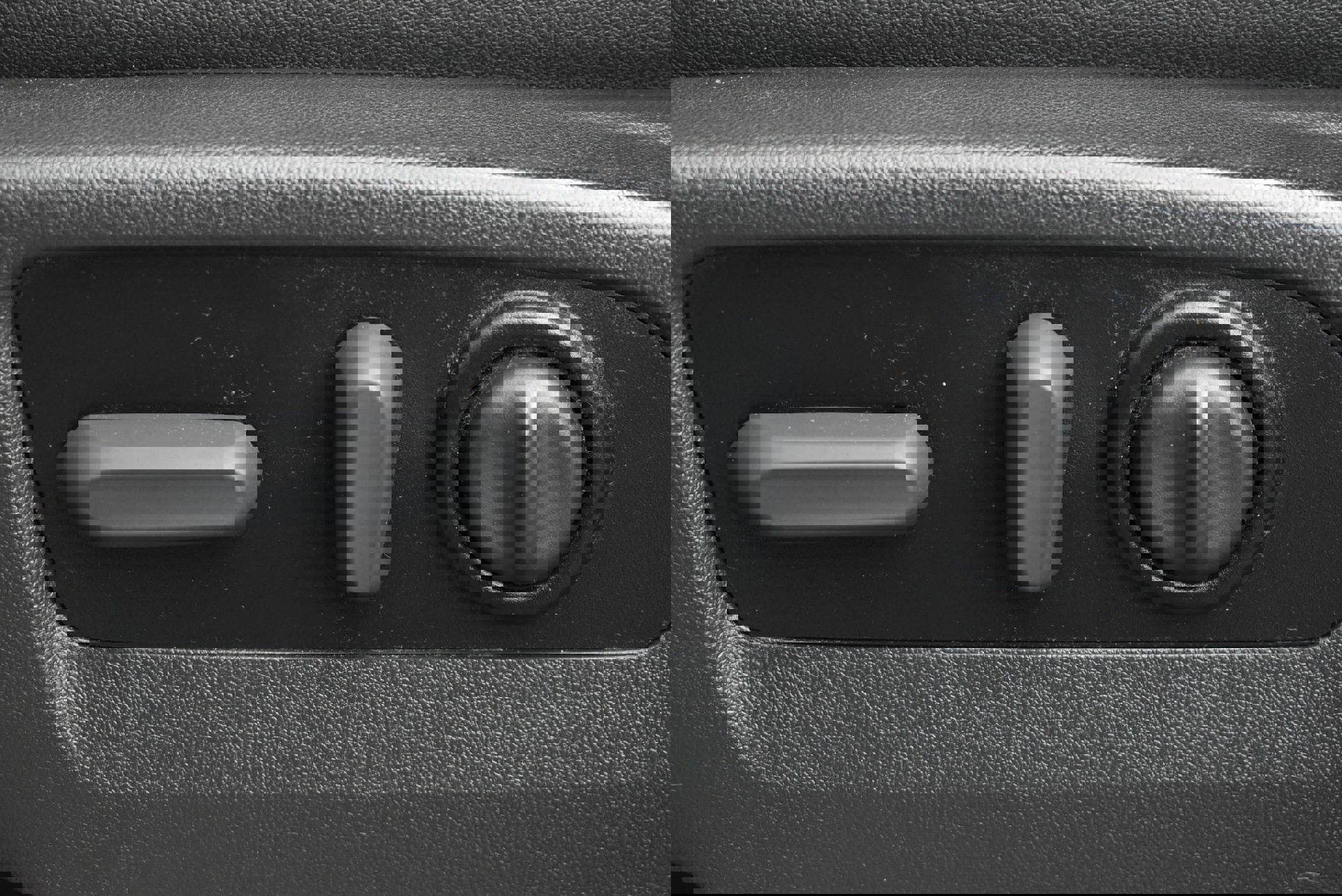 Used 2022 GMC Sierra 2500 AT4 image 14