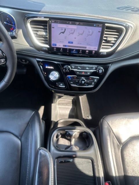 Used 2024 Chrysler Pacifica Limited FWD image 31
