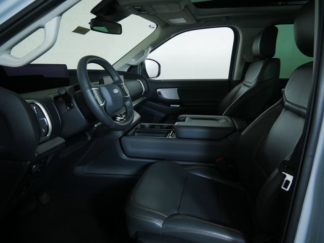 Certified 2025 Ford Expedition Active AWD/4WD image 19