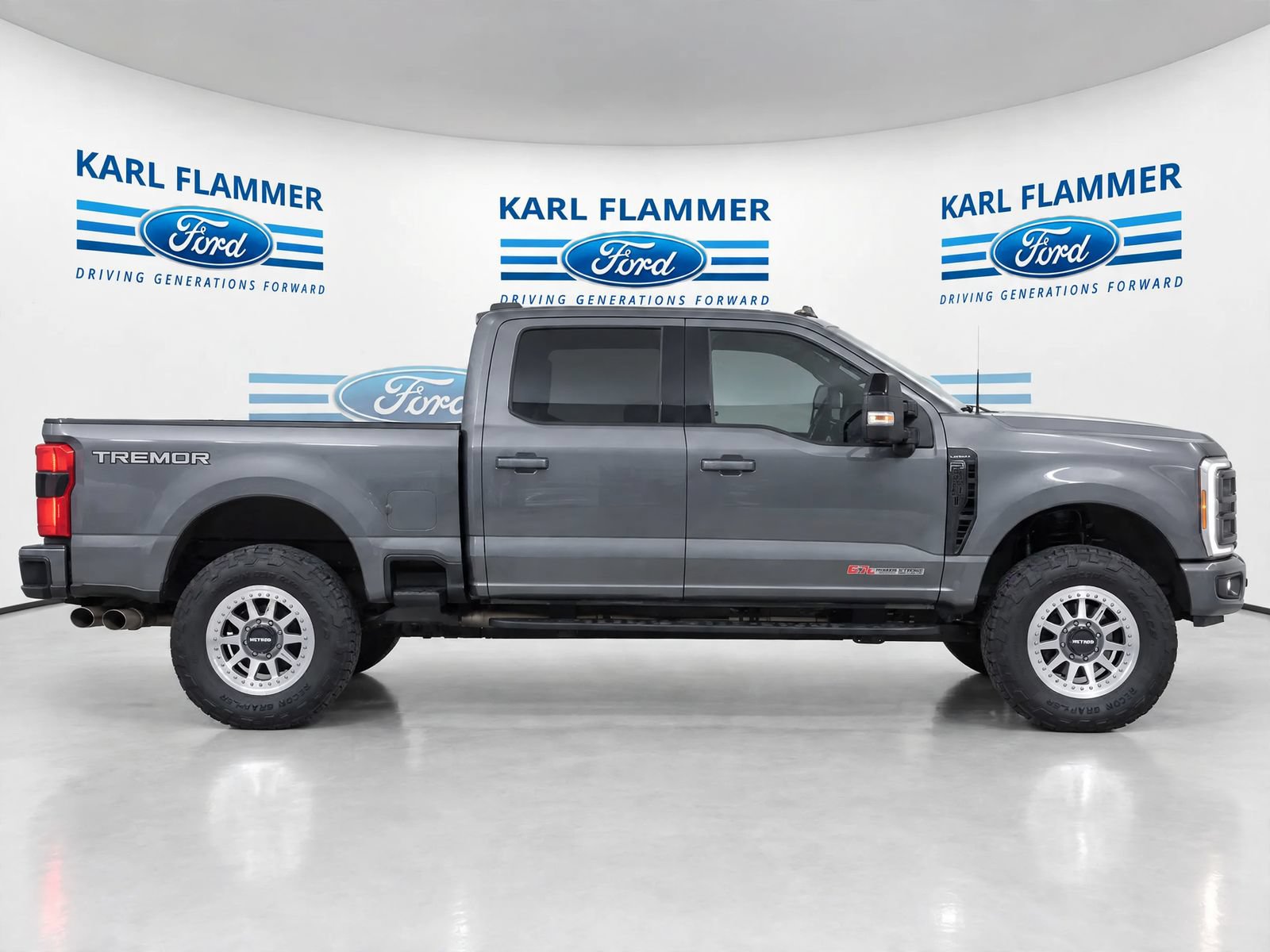 Certified 2024 Ford F250 Lariat w/ Lariat Ultimate Package AWD/4WD image 2
