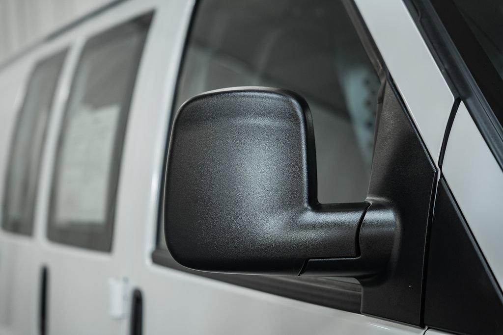 Used 2024 GMC Savana 2500 w/ Driver Convenience Package image 15