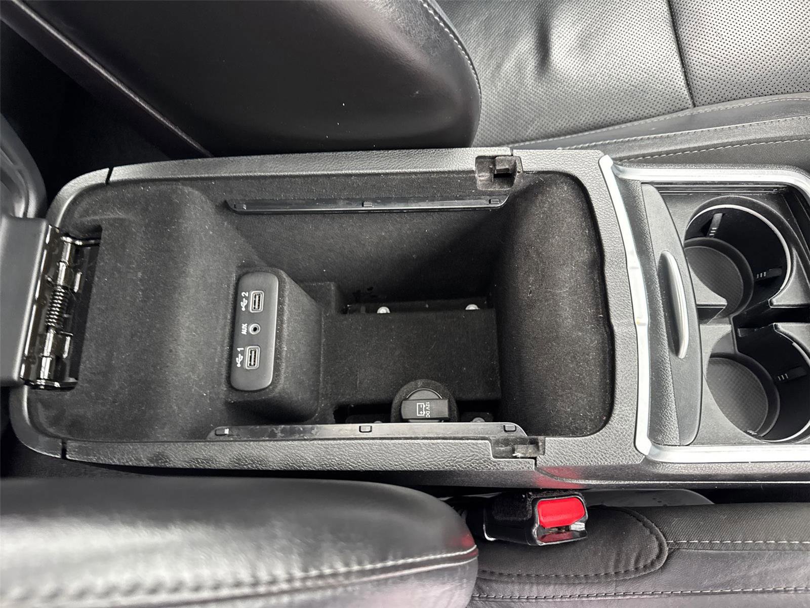 Used 2019 Dodge Charger SXT w/ Leather Interior Group image 17