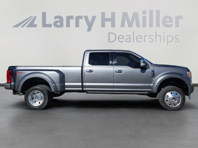 Certified 2022 Ford F450 Platinum w/ FX4 Off-Road Package image 6