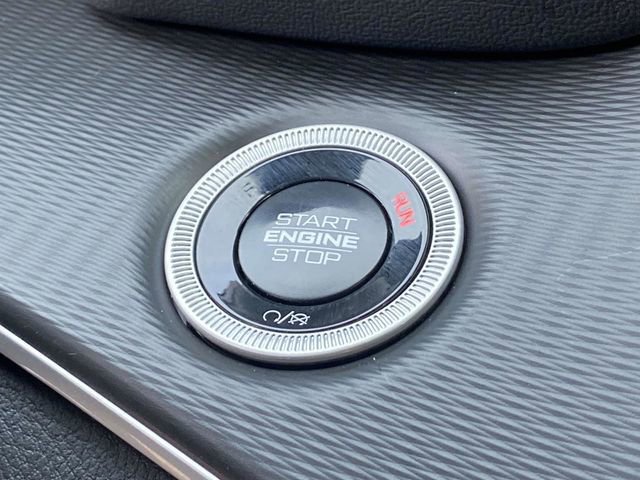 Used 2025 Jeep Grand Cherokee Laredo X w/ Luxury Tech Group I image 29