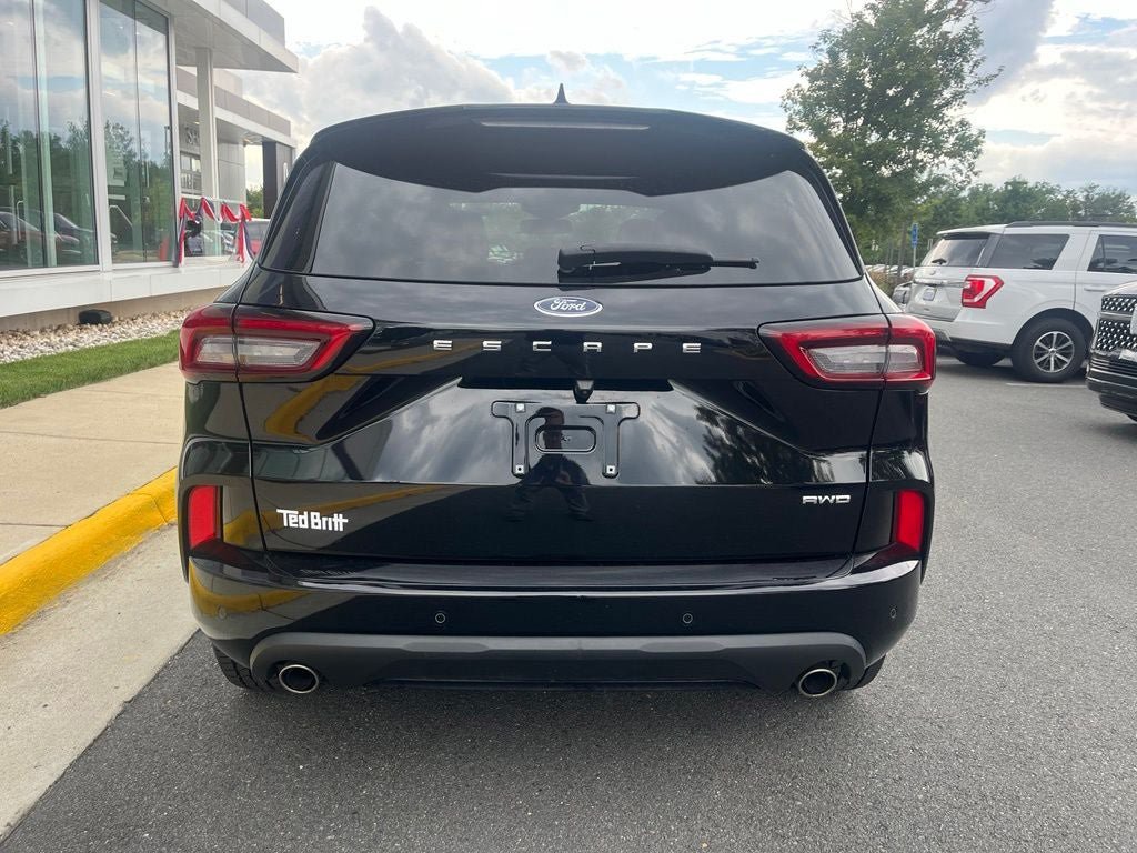 Certified 2024 Ford Escape ST-Line Elite w/ Premium Technology Package AWD/4WD image 8