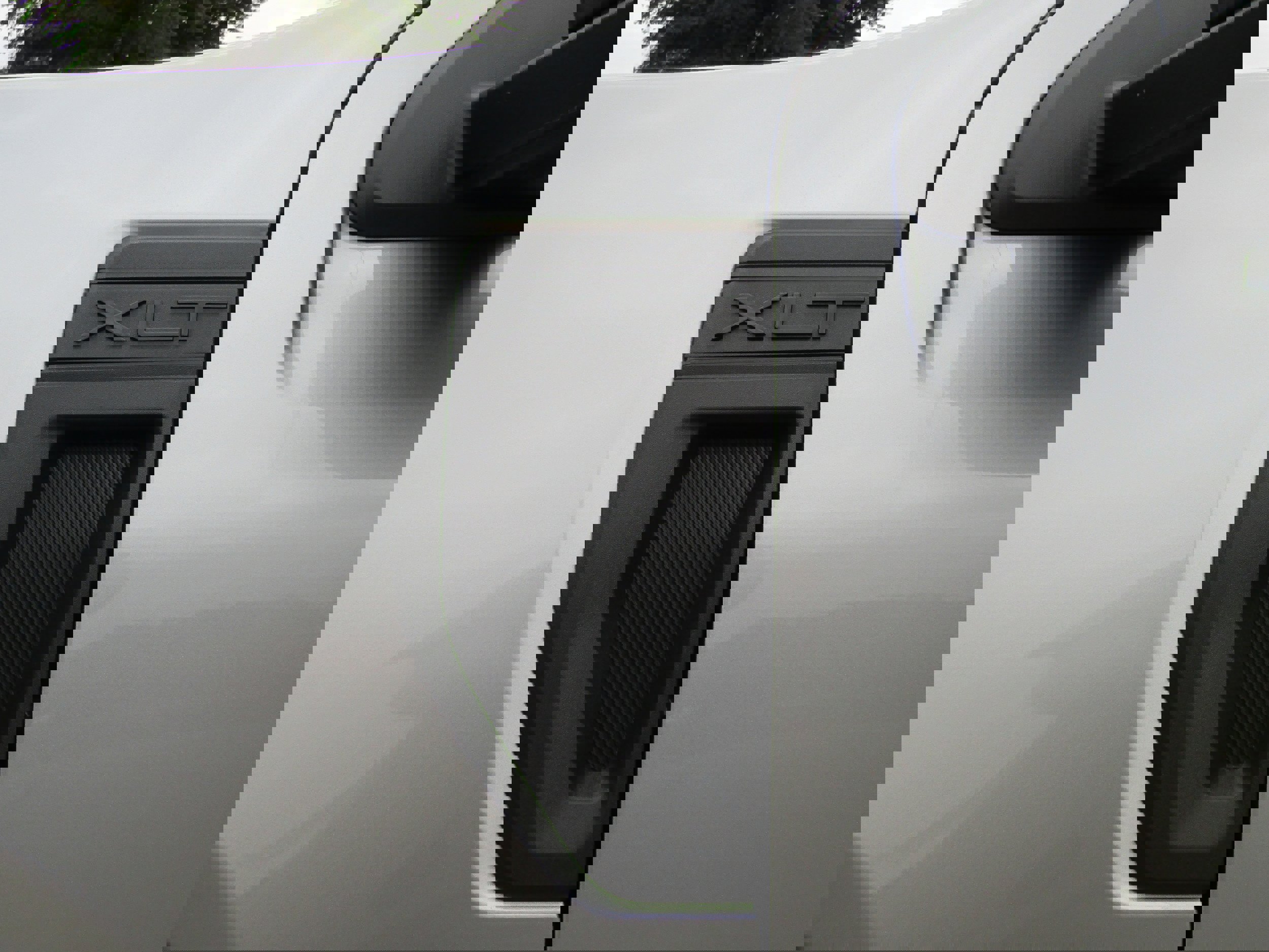 Certified 2024 Ford Maverick XLT w/ XLT Luxury Package image 13