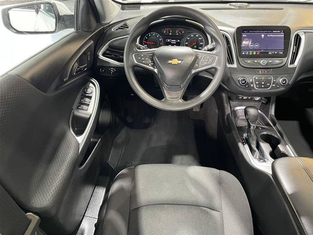 Used 2024 Chevrolet Malibu LT FWD image 16