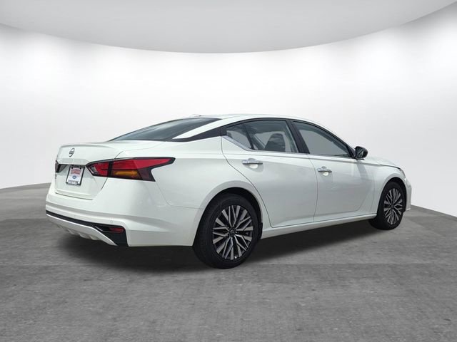 Used 2025 Nissan Altima 2.5 SV FWD video 2