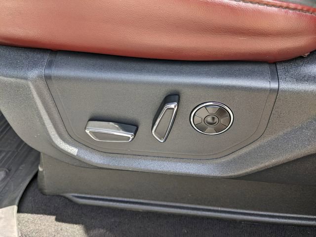 Certified 2022 Ford F450 Platinum w/ FX4 Off-Road Package image 23